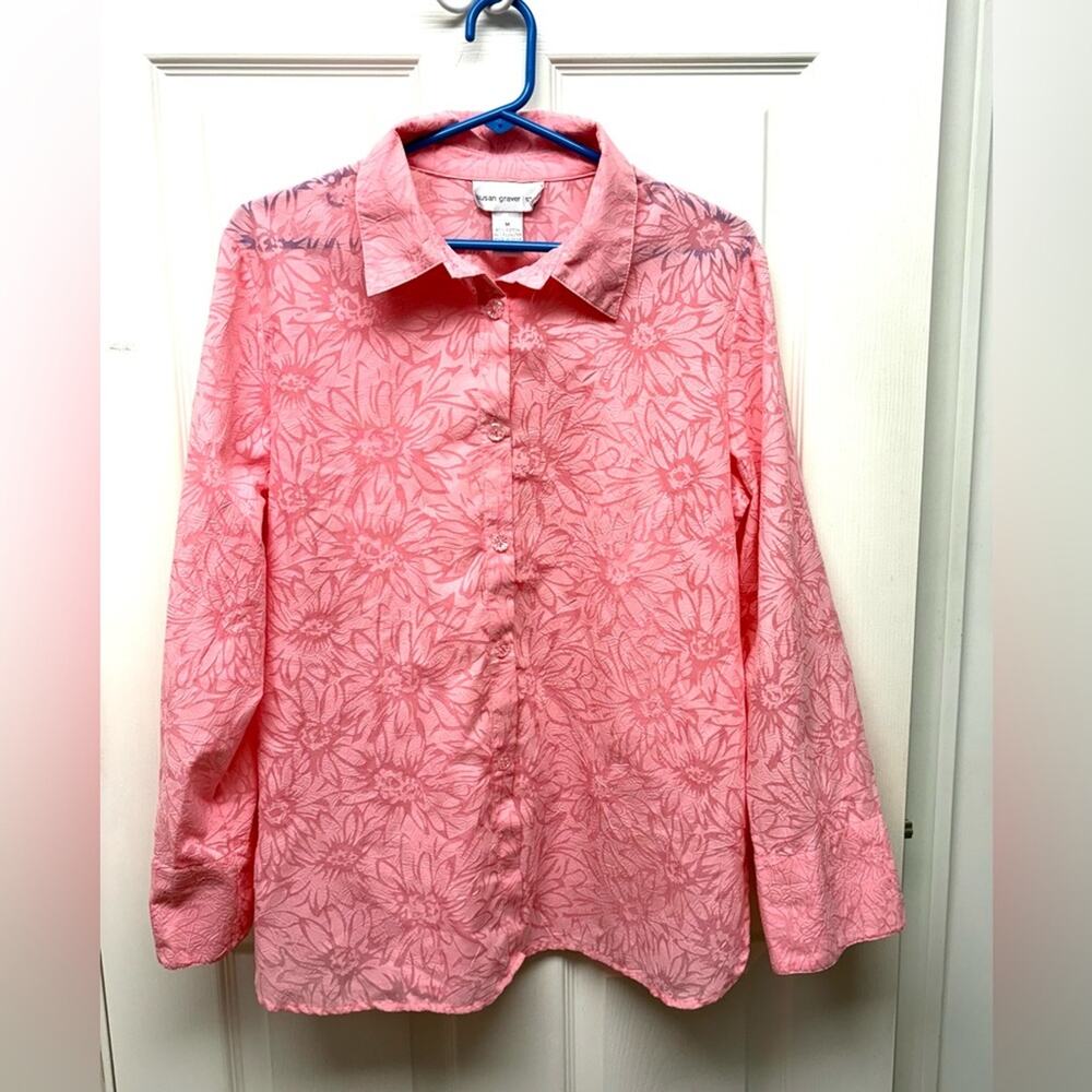 Susan Graver Style Blouse, Bright Pink, Textured Floral Fabric, ButtonUp, Size M